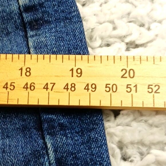 Levi's Signature 5 Pocket Stretch Denim Shorts 28 Waist. Unisex. Blue........... - Picture 9 of 11